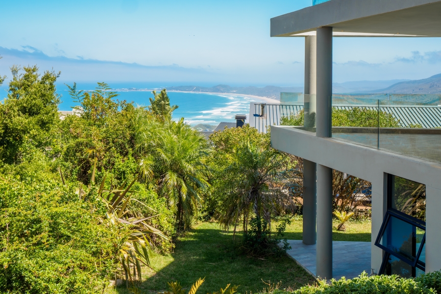 6 Bedroom Property for Sale in Brenton On Sea Western Cape